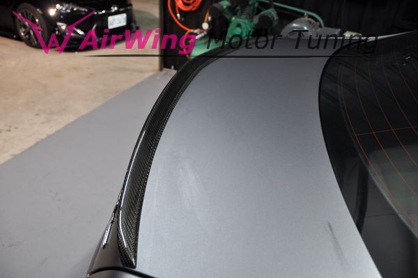 W207 - AMG style Carbon Trunk Spoiler 3