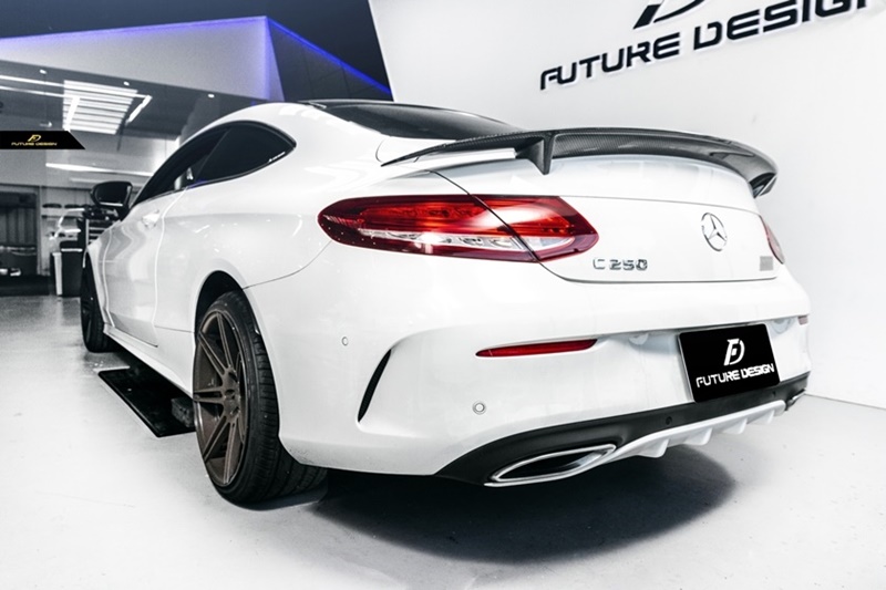 W205 C63 Coupe - RennTech style Carbon Trunk Spoiler 01